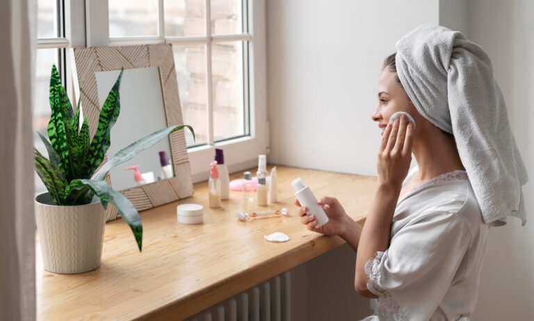 Micro-Retinol Essential Moisturiser